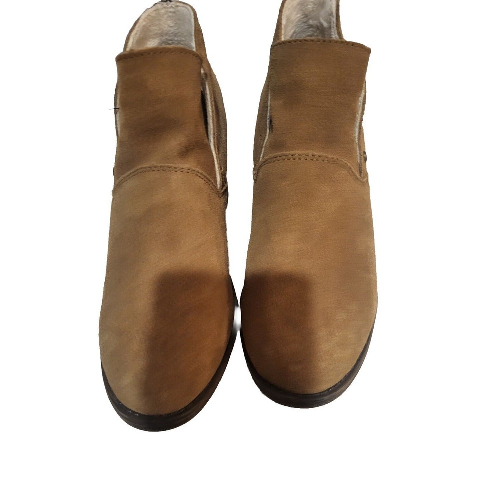 Bearpaw Leather Mid Heeled Ankle Boots